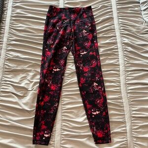 Old Navy Active Go-Dry Pink and Purple Patterned Workout Leggings